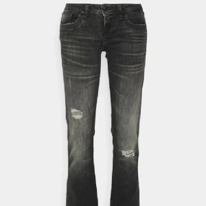 söker i 25/32  - söker i strl 25/32 KONTAKATA MIG 