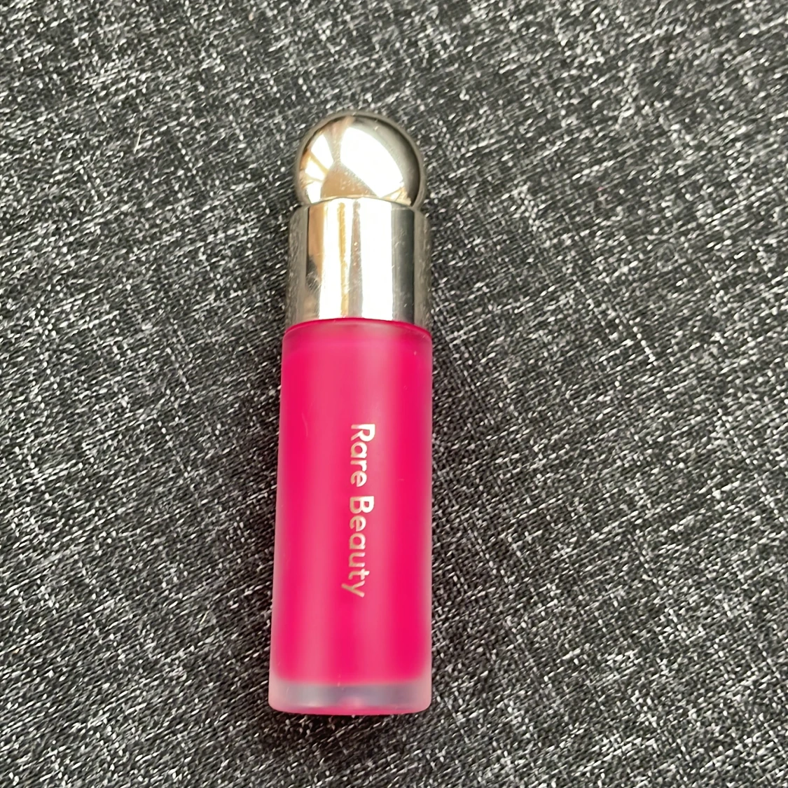 Blush från Rare Beauty - 90