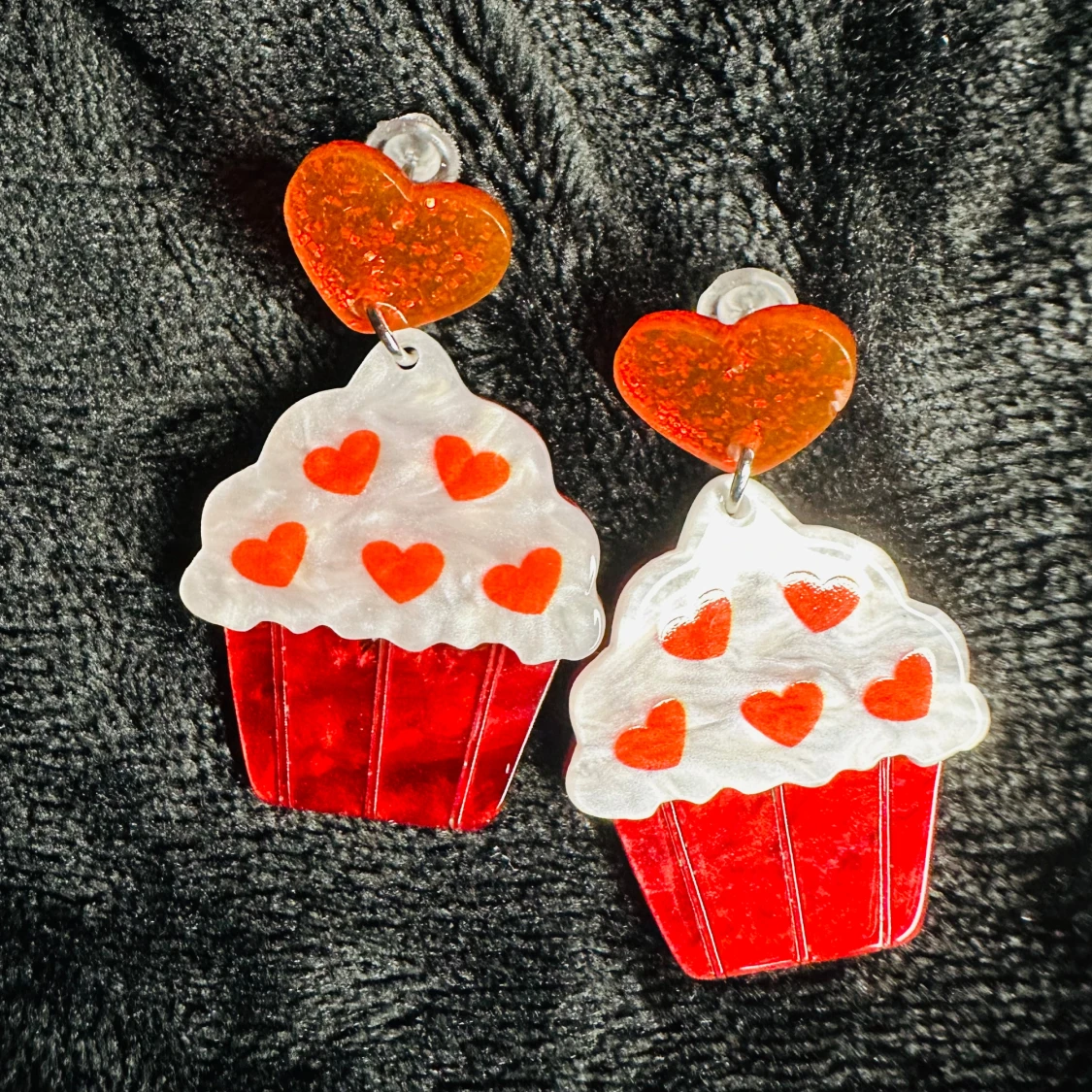 Söta örhängen med cupcakes och hjärtan - 1