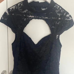 Topp - Egendesignad festtopp, storlek S