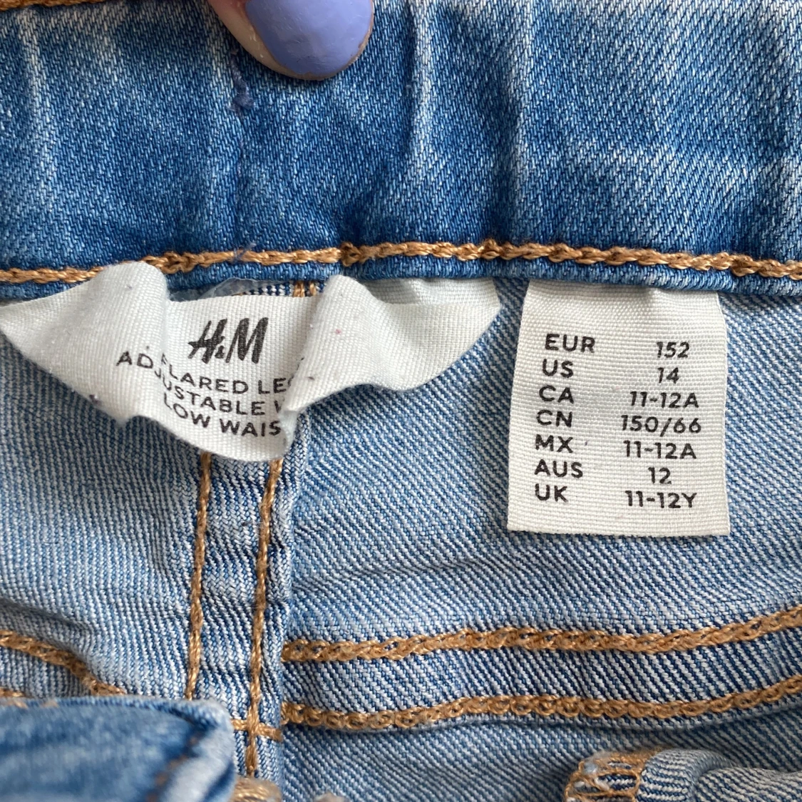 Blå jeans från H&M - 91