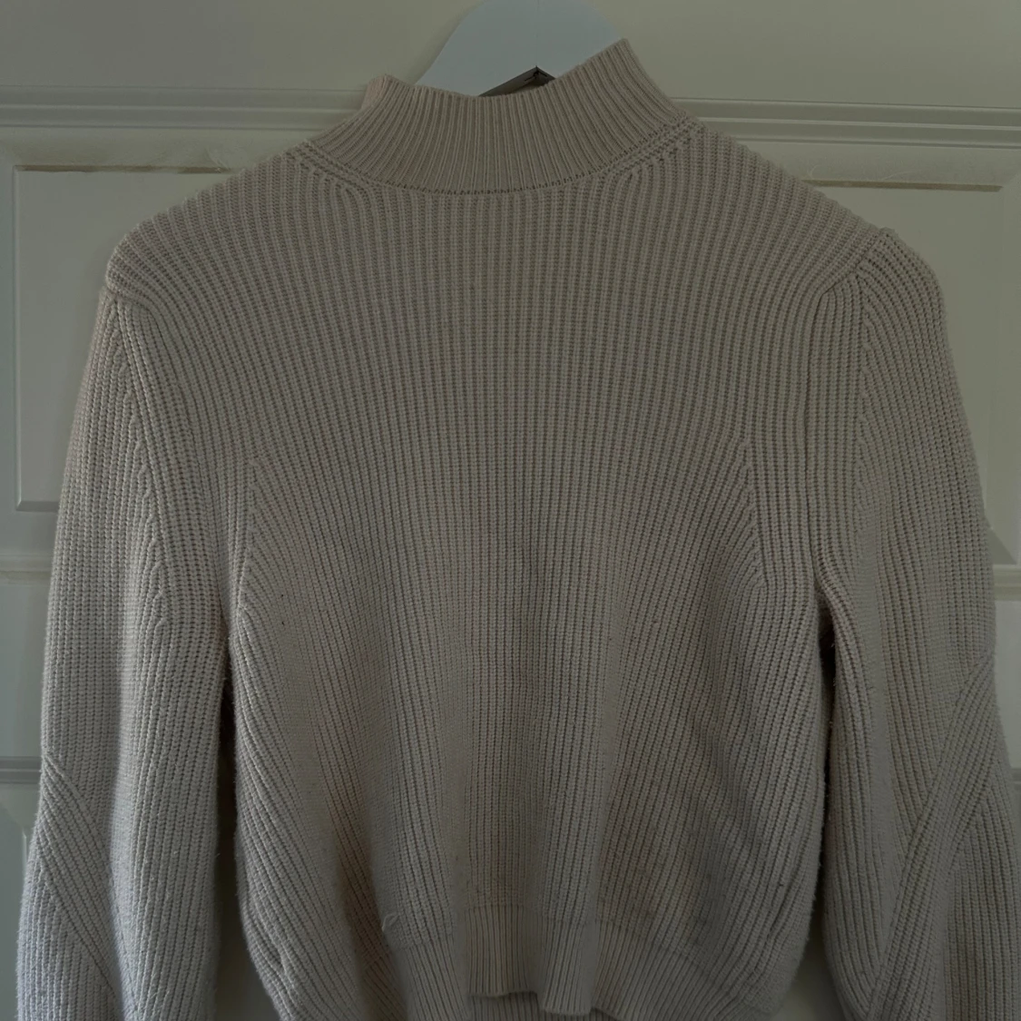 Beige stickad tröja från Zara