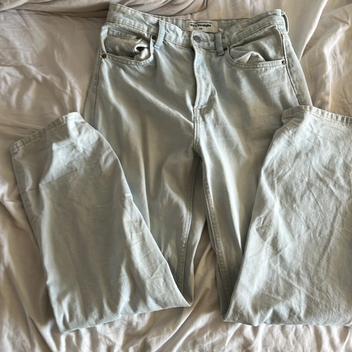 Ljusblå 90's Straight jeans från H&M