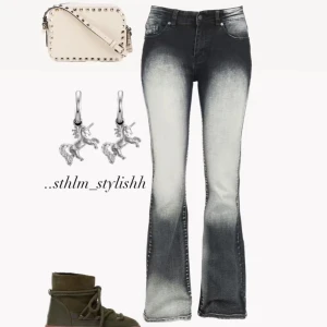 Snygg byxor  - Har inte jätte bra bild på byxorna (är inte hemma) men dom är jätte snygg i jätte bra skick❤️low Waist 