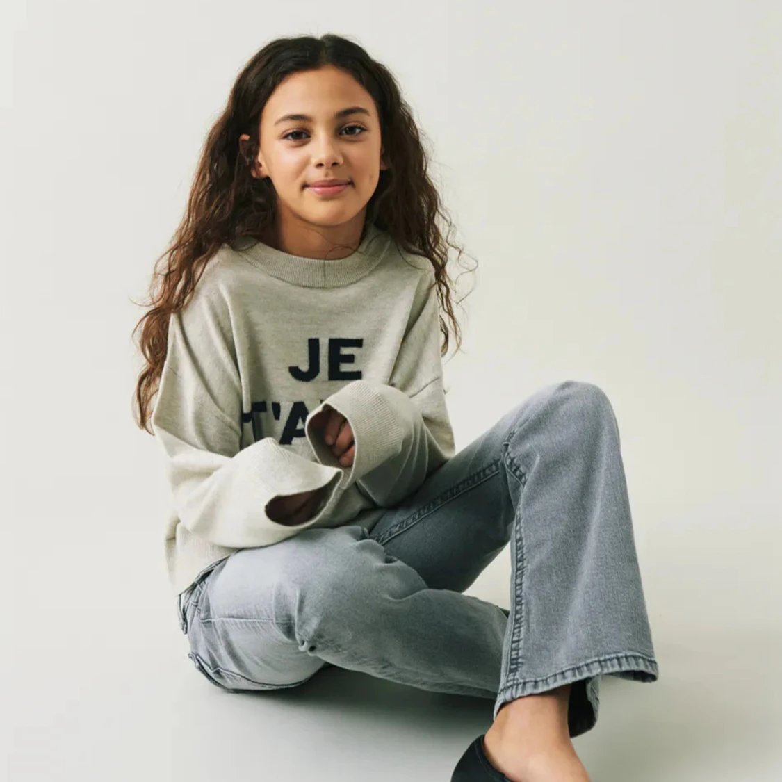 Beige tröja med texten 'JE T'AIME' - 91