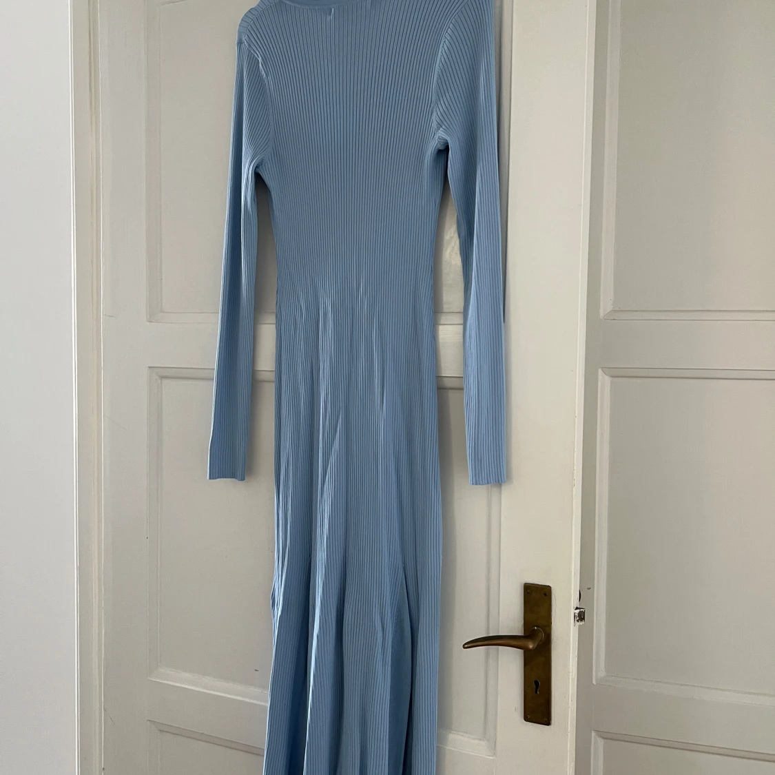 Ljusblå stickad klänning Adoore stl 44 - 93