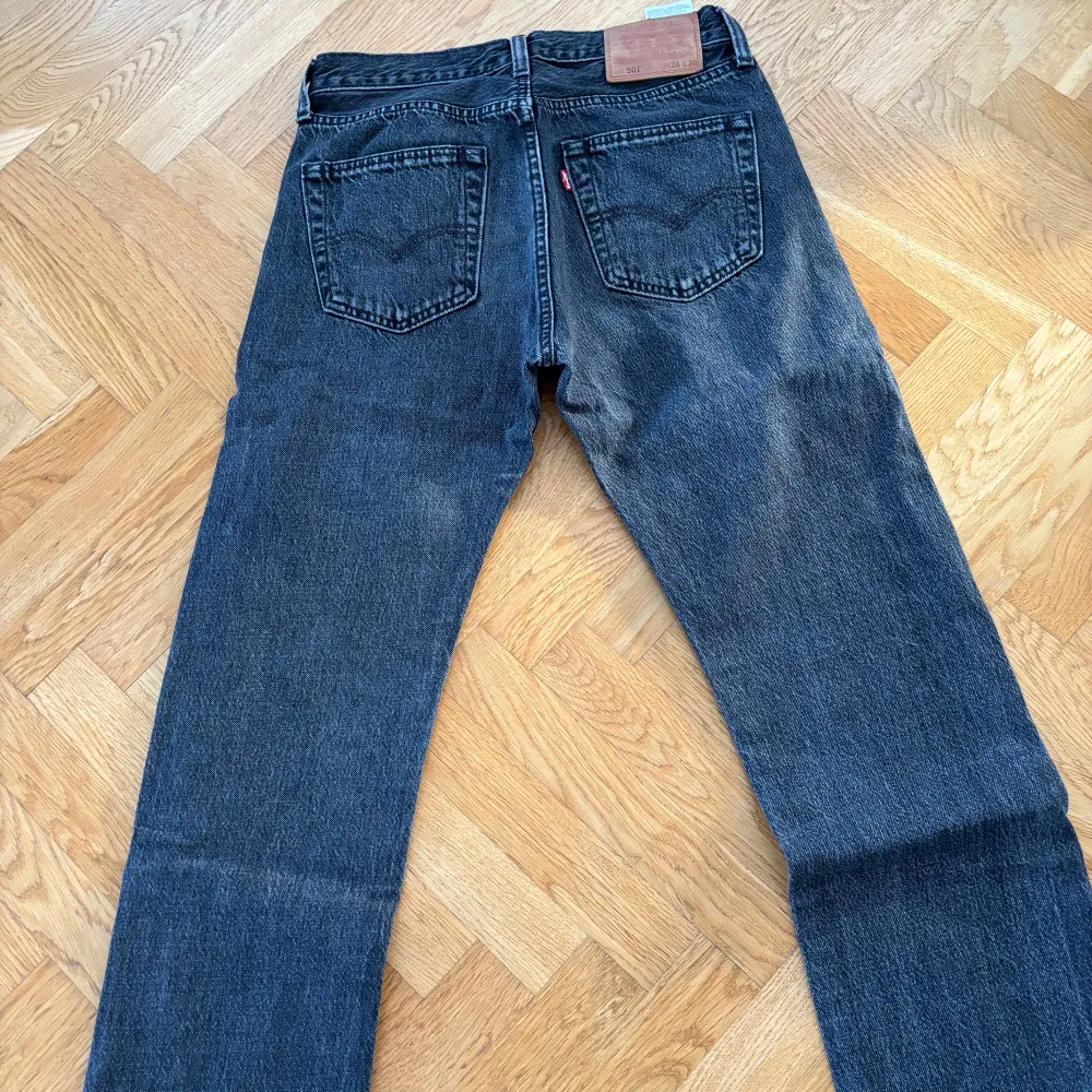 Storlek 28W 30L. Jeans & Byxor.