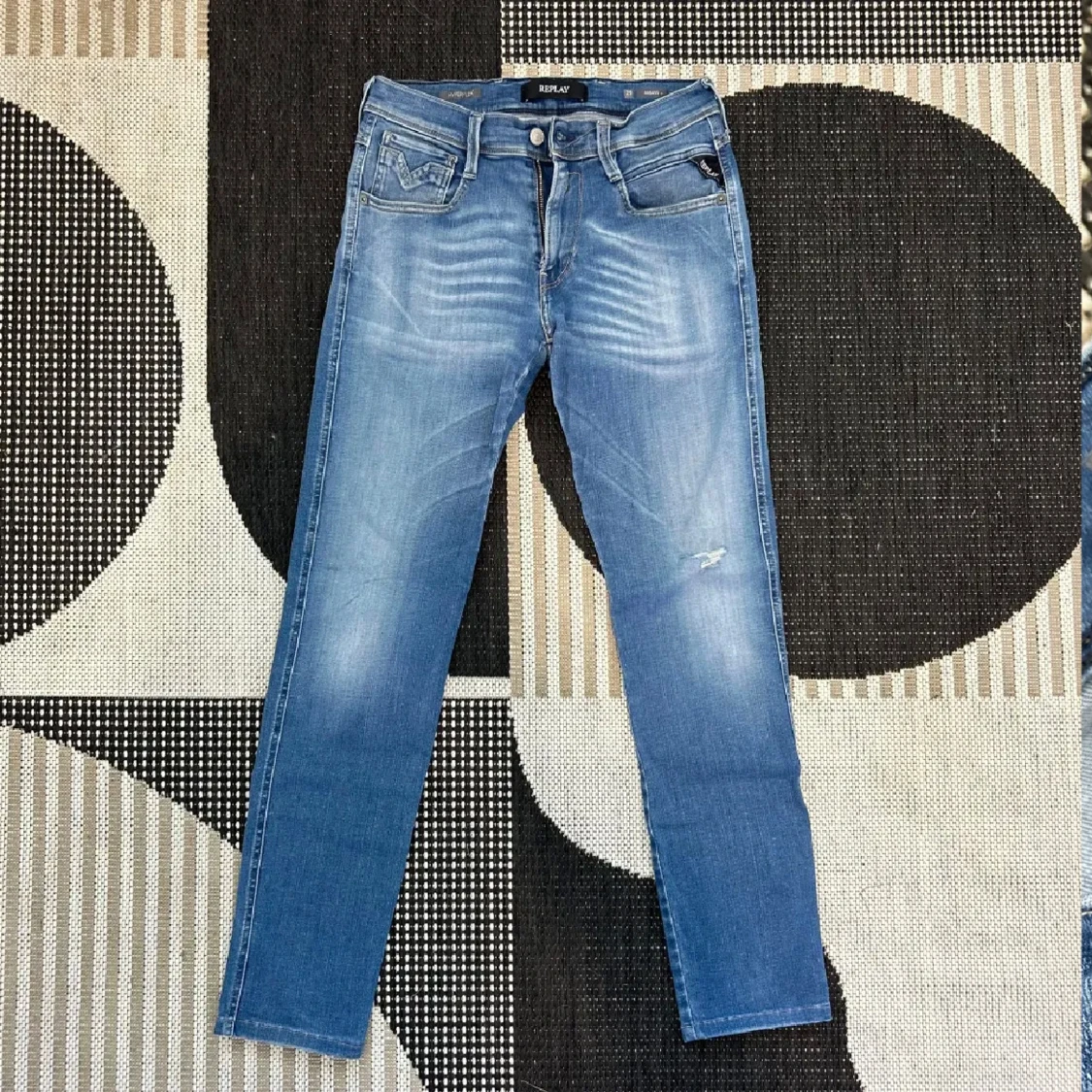 Replay jeans med slitning - 91