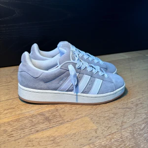 Adidas campus 00 - Säljer ett par adidas campus som inte riktigt kom till använding!