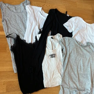 7 jättesköna tröjor i pack - Det står på bilderna stolek och vilken affär dom är ifrån👌🤩