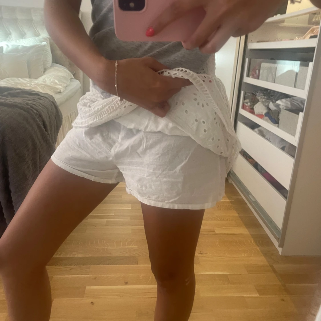 Vit broderad kjol - 90