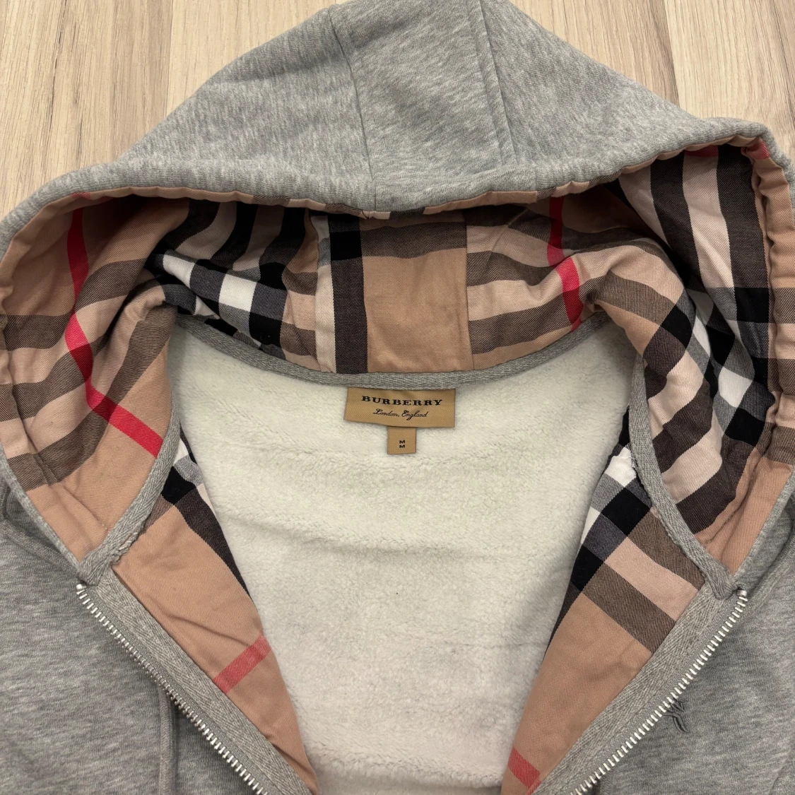 Burberry zip up - 90