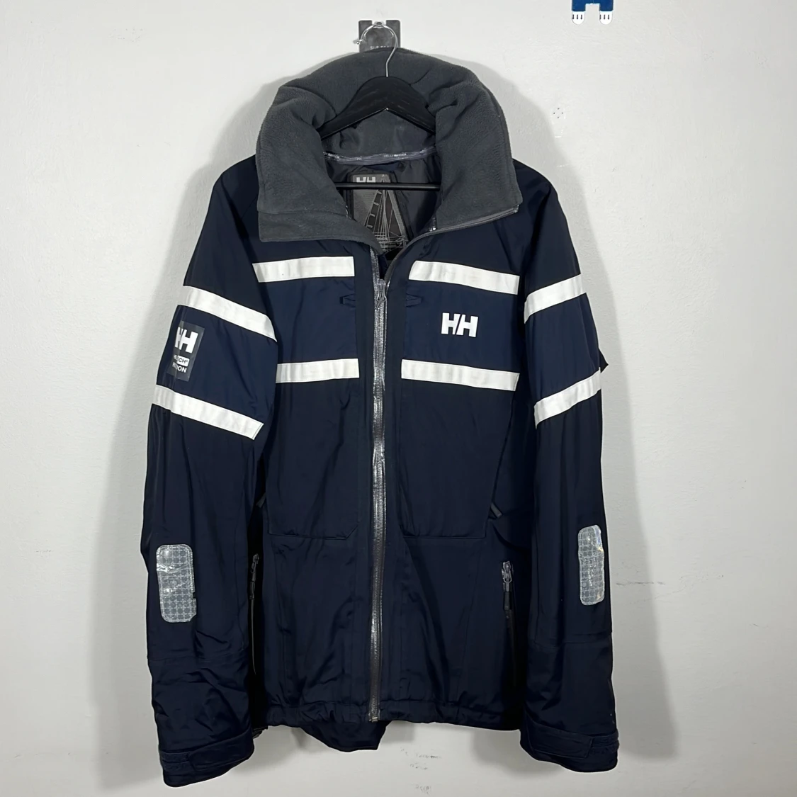 Marinblå regnjackq från Helly Hansen - 90