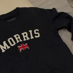 Svart tröja från Morris - Snygg svart tröja från Morris. Använd men i bra skick. Storlek S