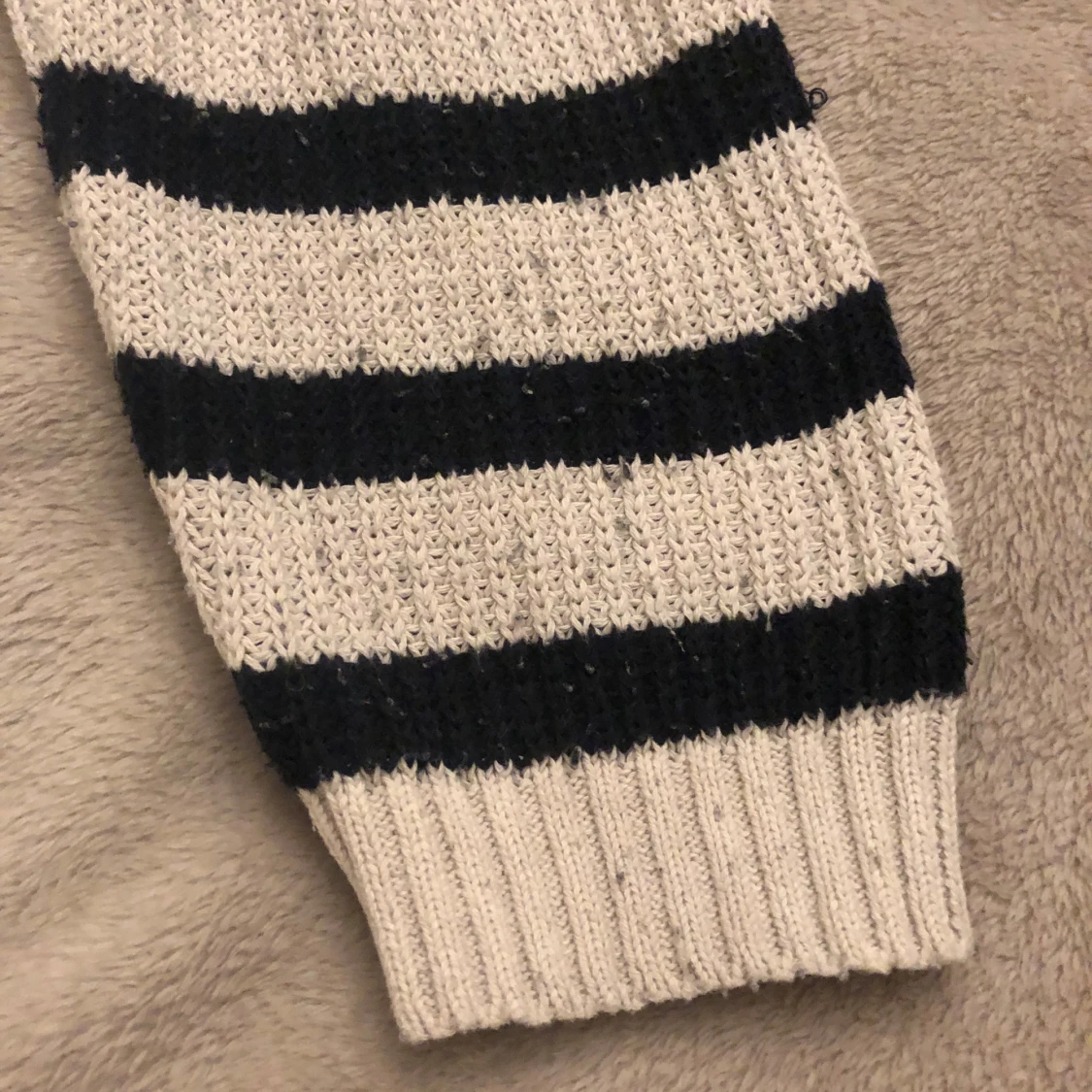 Randig stickad tröja från Lindex - 92