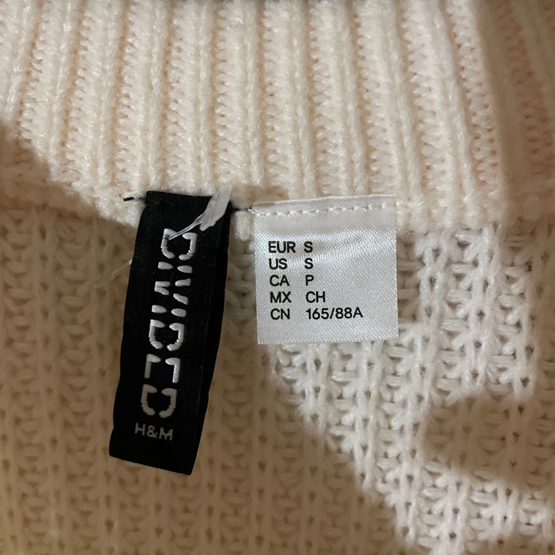 Vit stickad tröja från H&M - 91