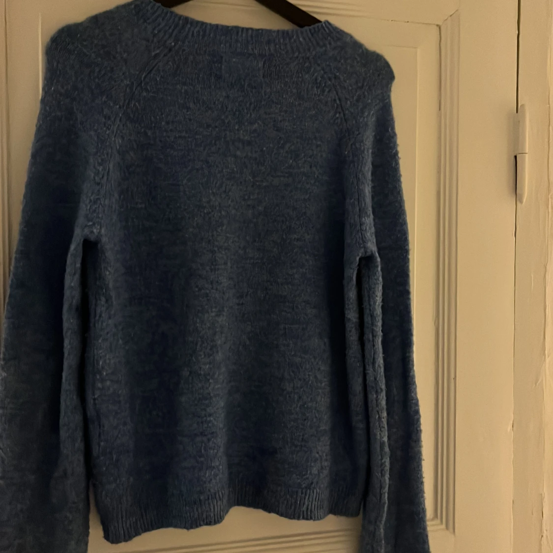 Blå stickad tröja från Pieces - 90