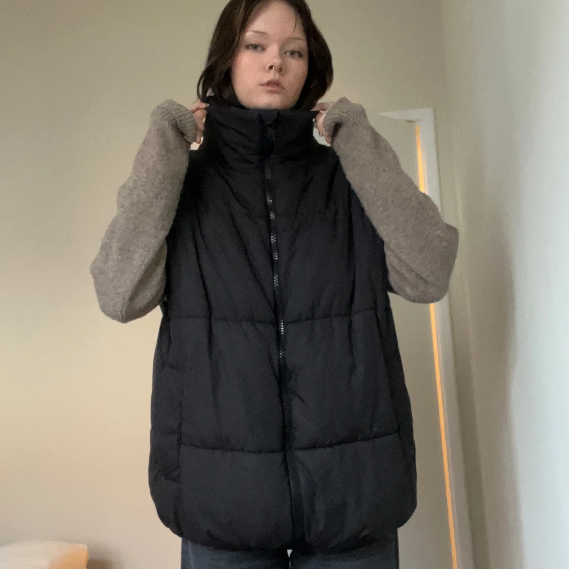 Svart dunväst - 90