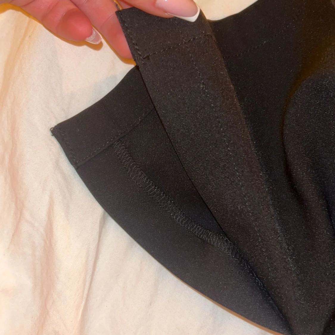 Svarta byxor från BikBok - 91