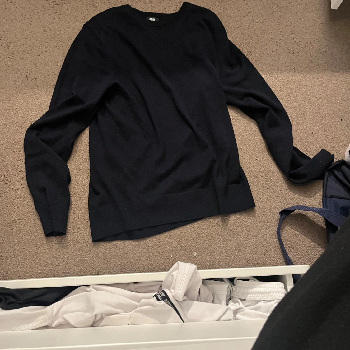 Svart tröja från Uniqlo - 93