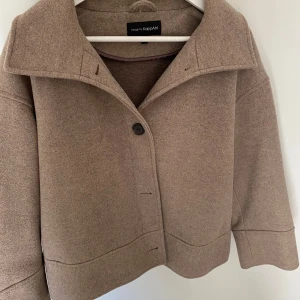 Kappa - Perfekt kappa till hösten! Från Kappahl i strl m, skriv för fler bilder💞💞