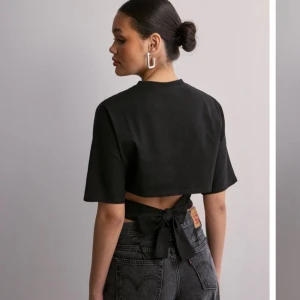 Helt ny med prislapp - Säljer denna helt nya med prislapp. Storlek M men passar mig bra som har S