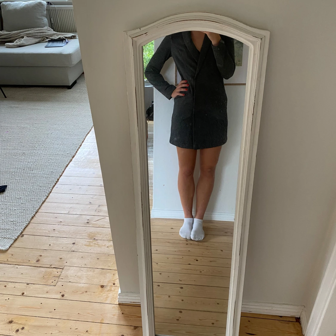 Glittrig kostymklänning - 90