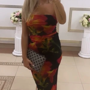 Zara klänning  - Zara klänning  Strl xs-s Använt ett par gånger 