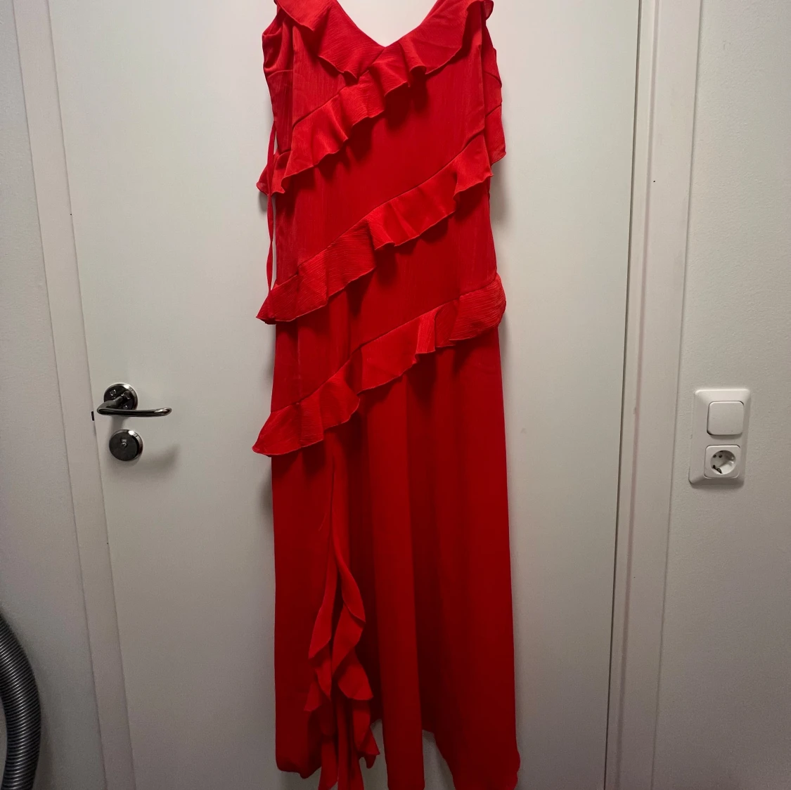 Långklänning med volanger  - 90