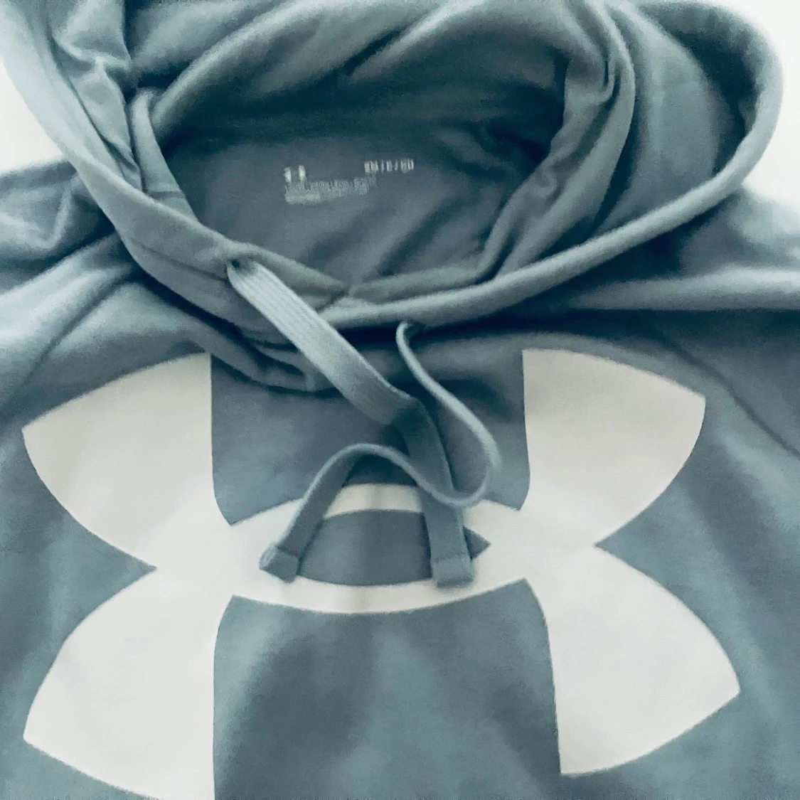 Under Armour hoddie - 90