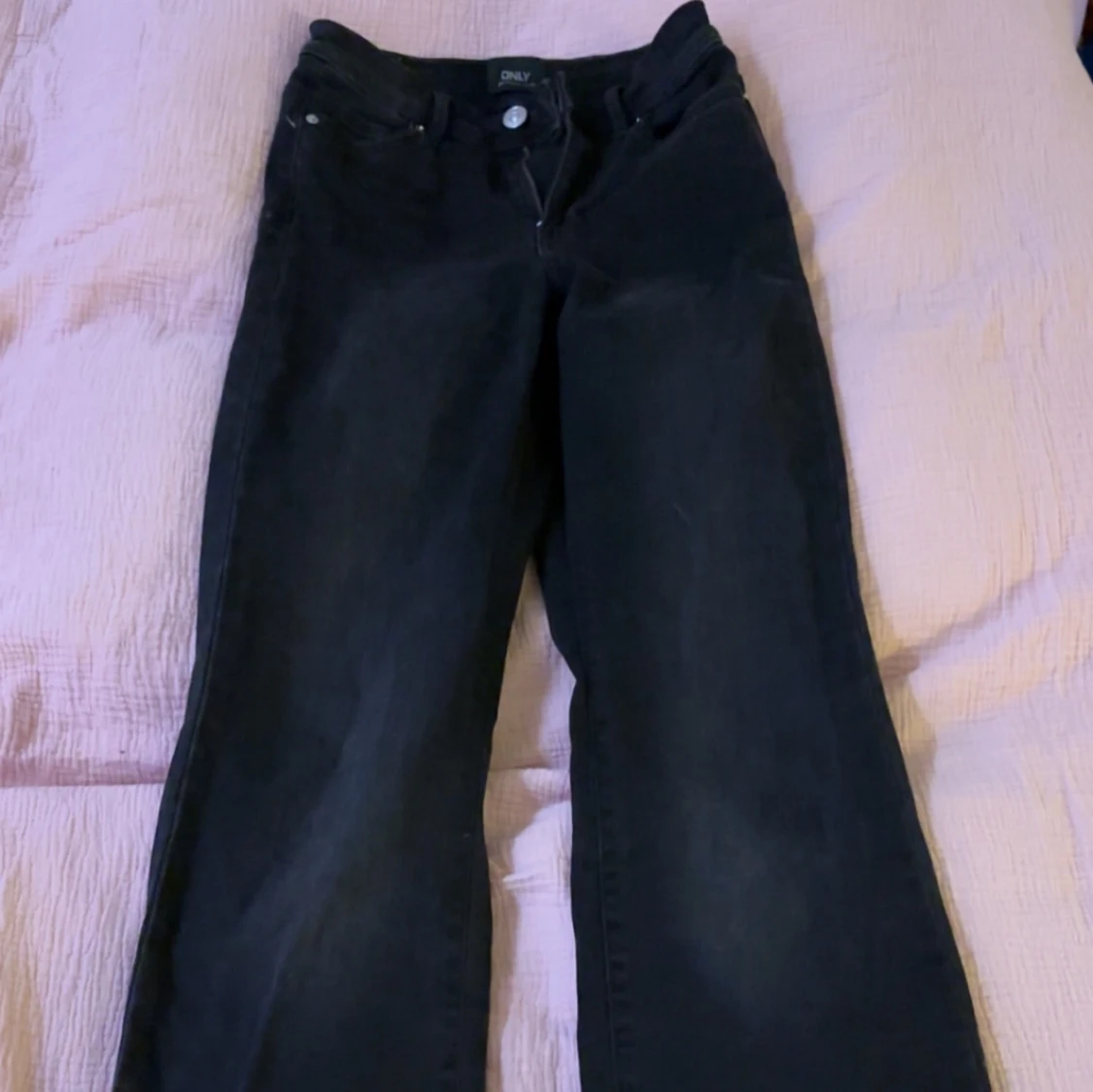 Fina bootcut jeans från only! - 90