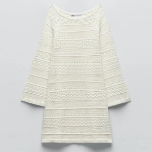 Sommarklänning - Säljer nu min fina klänning från Zara då jag har en liknande. Endast använd vid ett fåtal tillfällen.💫