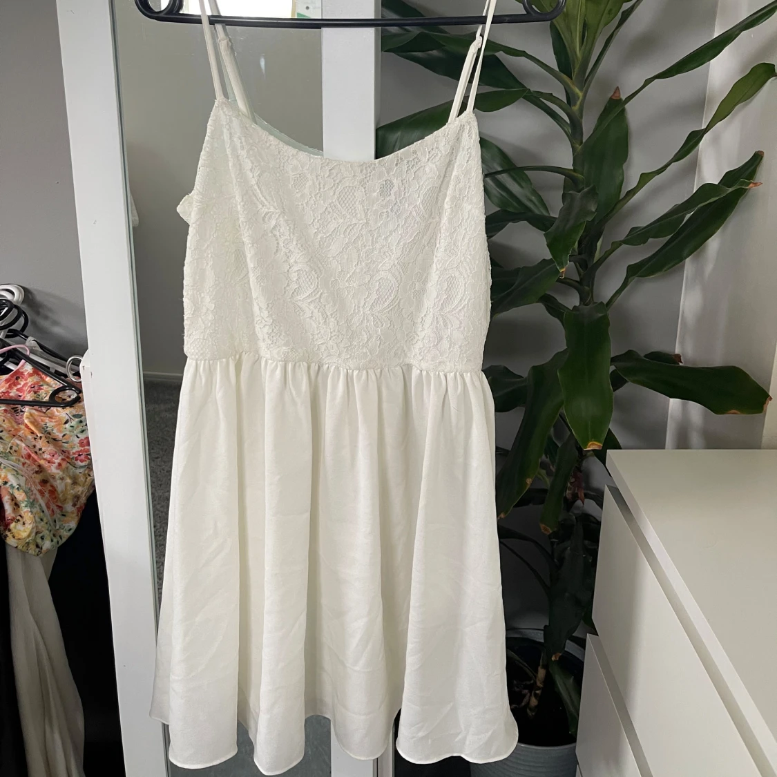 Vit sommarklänning - 90