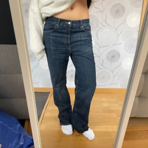 Baggy jeans - Ascoola jeans, högmidjade men man kan också ha dem lågmidjade som på bilderna 🖤