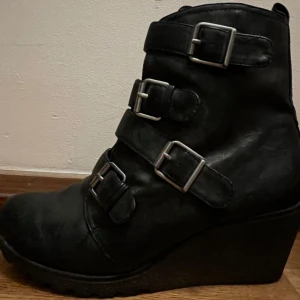 Svarta skor - Bra skick