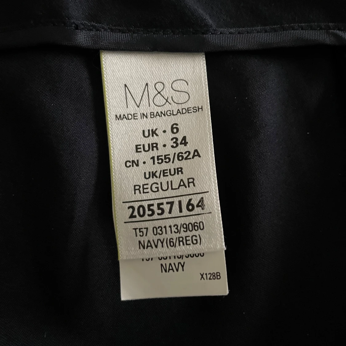Mörkblå byxor från M&S Collection - 92
