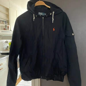 Polo jacka  - Snygg polo jacka 