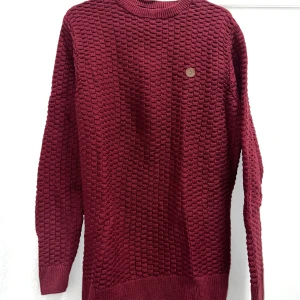 Rödvin tröja  - Använd få gånger  I bra sick