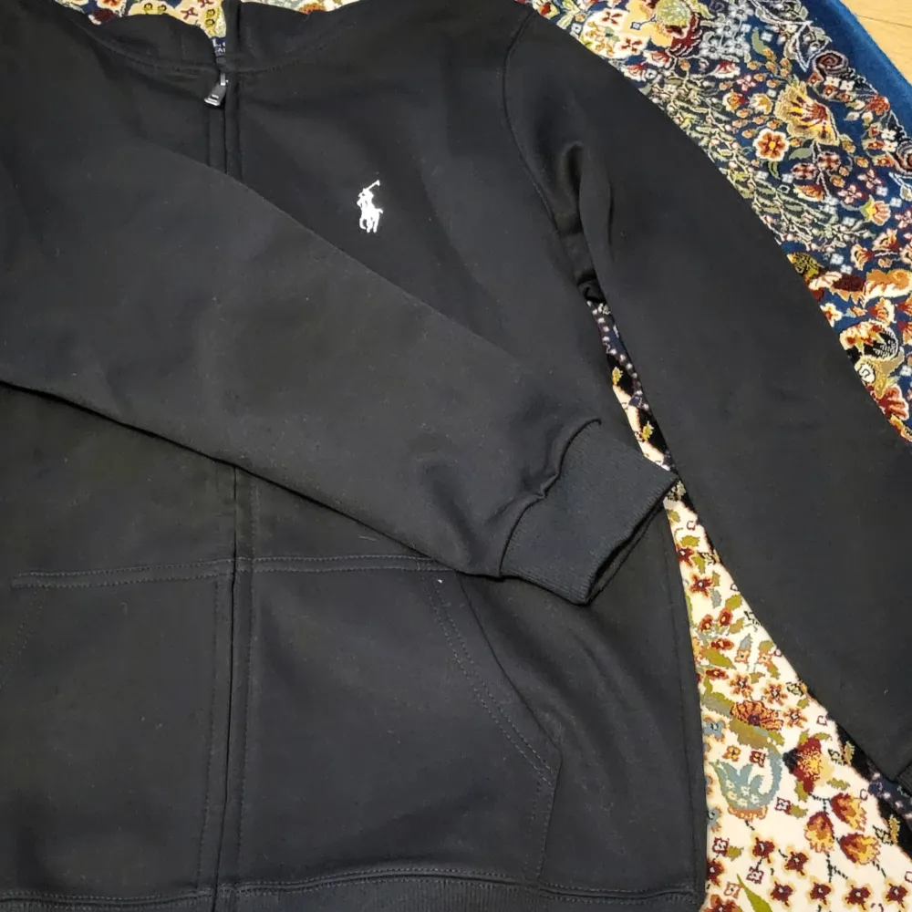 Ralph lauren zip up hoodie ny . Hoodies.