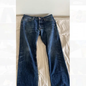 Vintage Acne jeans - Straight leg jeans i storlek 32/32, perfekt skick och kan lika gärna passa tjejer