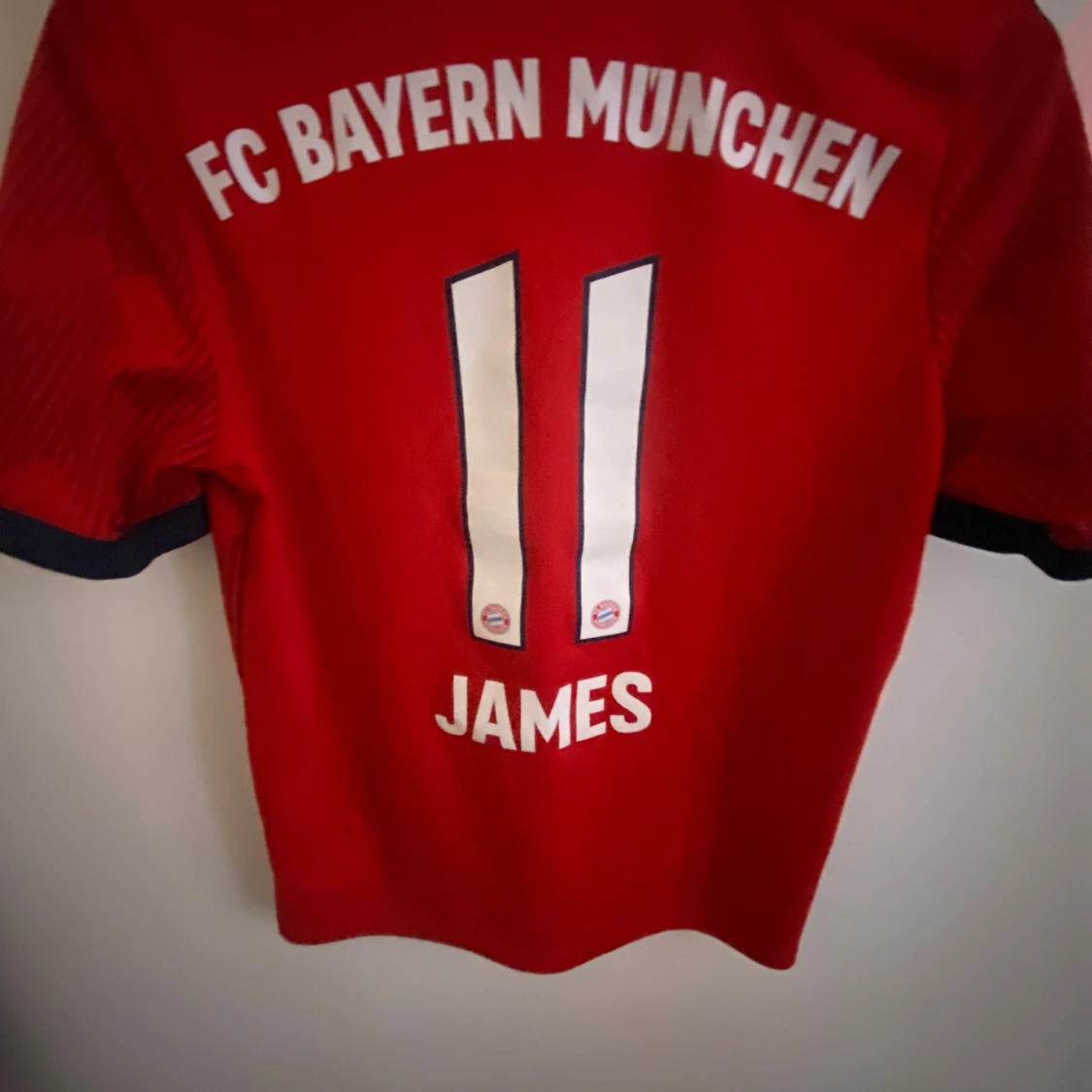 Röd Bayern München fotbollströja - 90