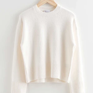 stickad tröja - Superfin stickad tröja i storlek M men passar som S också💕 i fint skick!