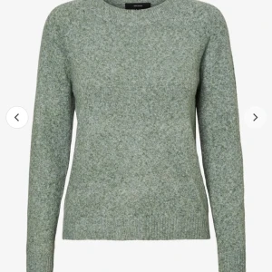 Mysig grön stickad  - Mysig grön stickad tröja I strlk xs från veromoda 