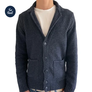 Cardigan  Tröja - Säljer denna feta stickade Cardiganen perfekt till vintern! Skick: 9/10 inga defekter 