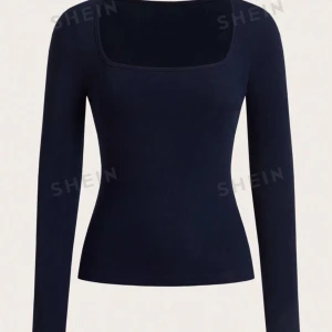 söt tröja - söt långärmad marin blå tröja! bra skick!