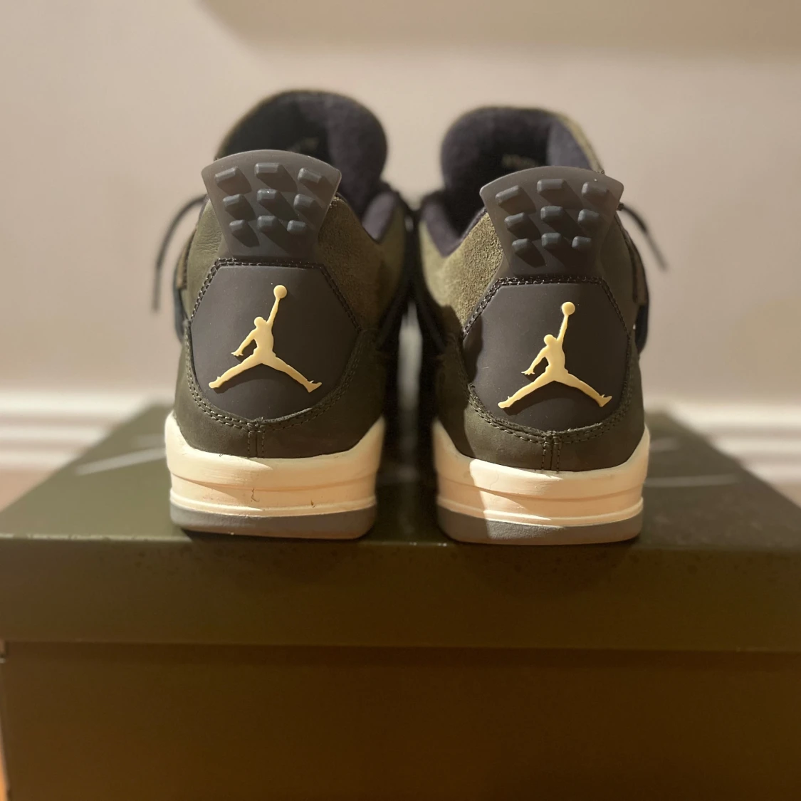 Jordan 4