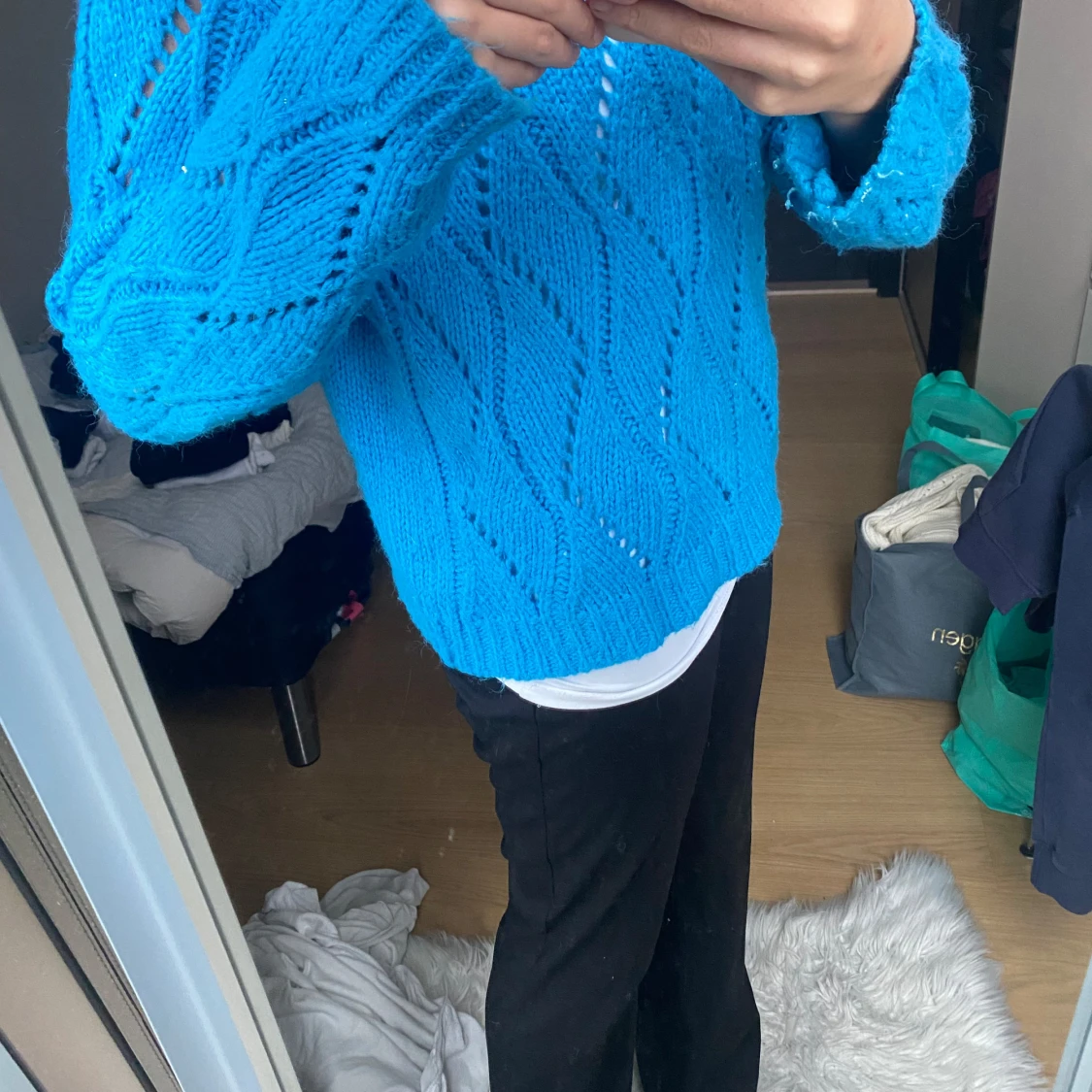 Blå genser  - 90