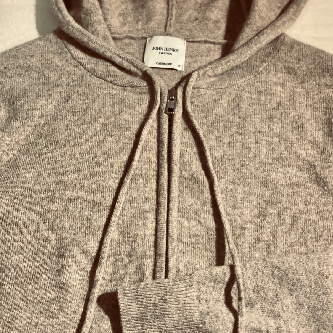 John Henric Kashmir zip - 93