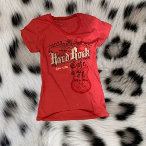 Hard rock café t-shirt - Råsa hard rock café tröja som är jättefin