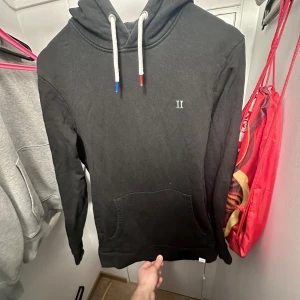 Les Deux Hoodie - Storlek S : Bra skick